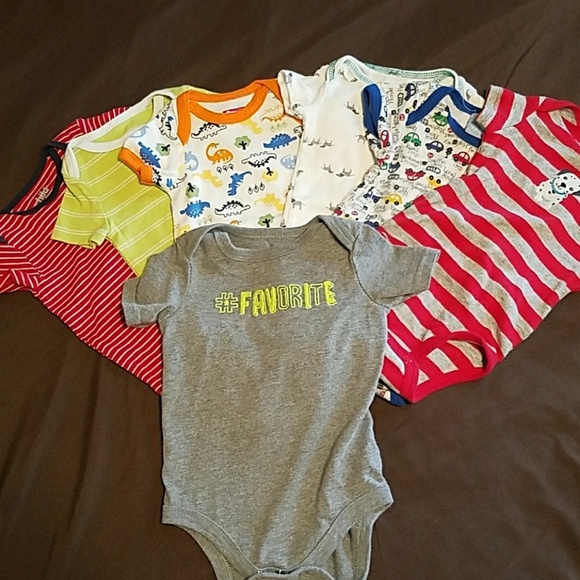 Lot of 7 3-6 month Onesies - Picture 1 of 8
